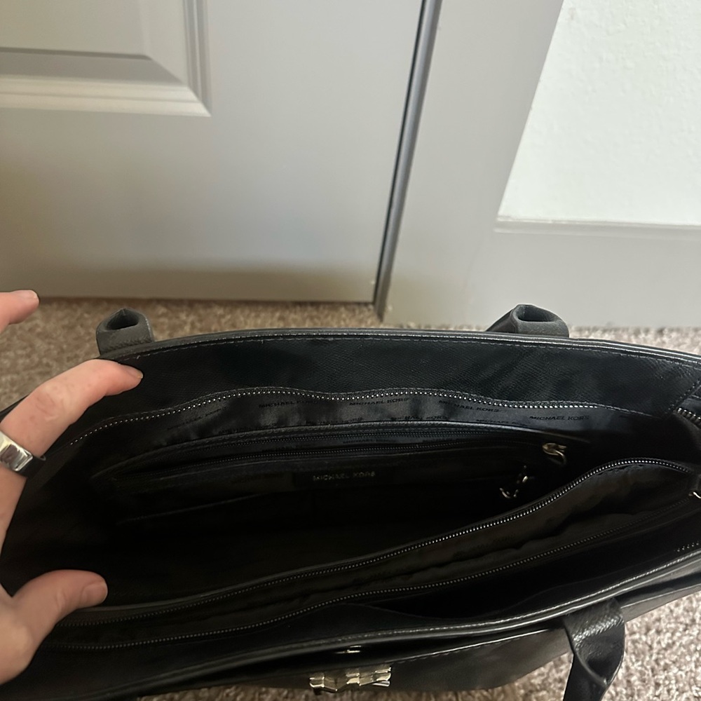 Michael Kors Classic Black Tote - Picture 6 of 10